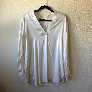 Vince size small silk long sleeve blouse